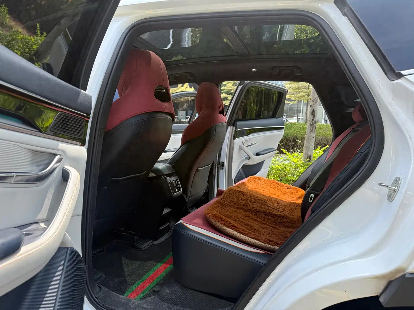 BYD Song PLUS PHEV 2024 Glory Edition DM-i 110km Flagship фото 8