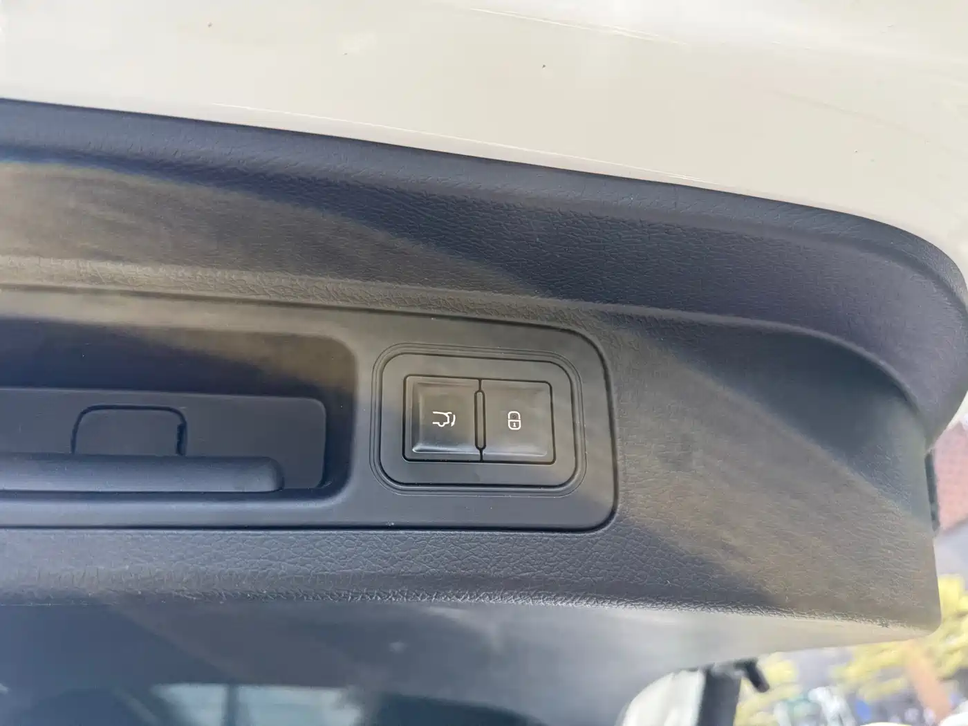BYD Song PLUS PHEV 2024 Glory Edition DM-i 110km Flagship фото 17