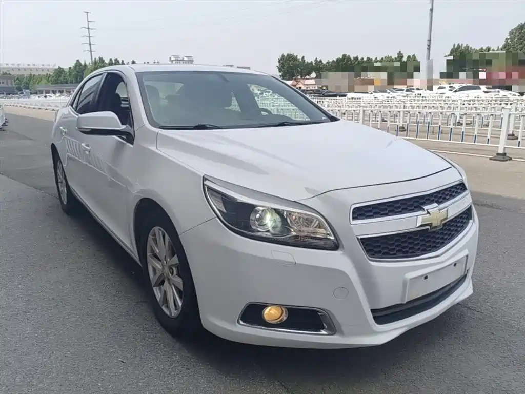 Chevrolet Malibu 2014 2.0L Automatic Luxury фото 4