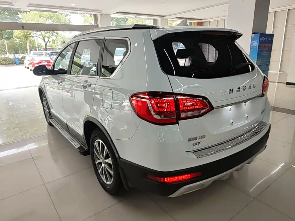 Photo 5 - Haval H6