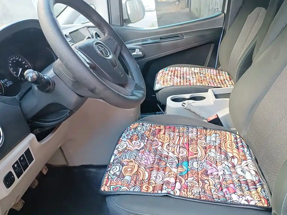 JAC Refine M3 2017 2016 IKEA Edition 1.6L Luxury