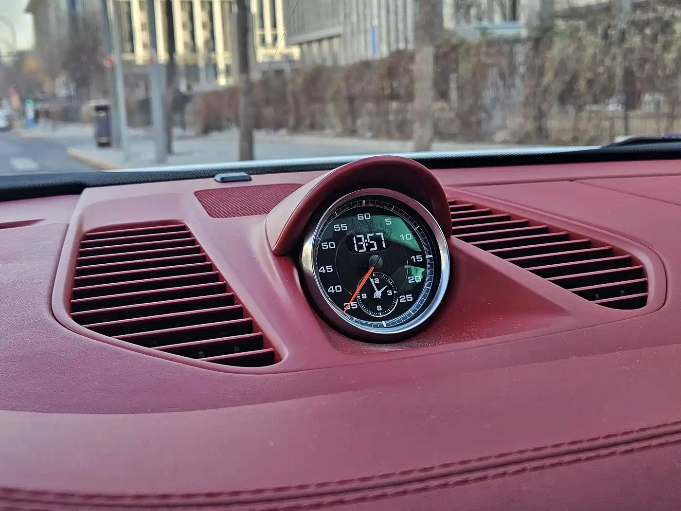Porsche 911 2012 Carrera S 3.8L фото 12