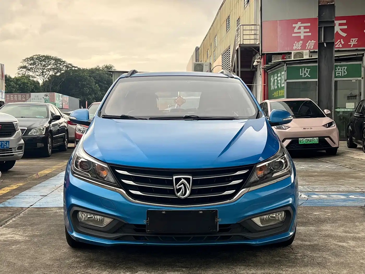 Фото 2 - Baojun 310