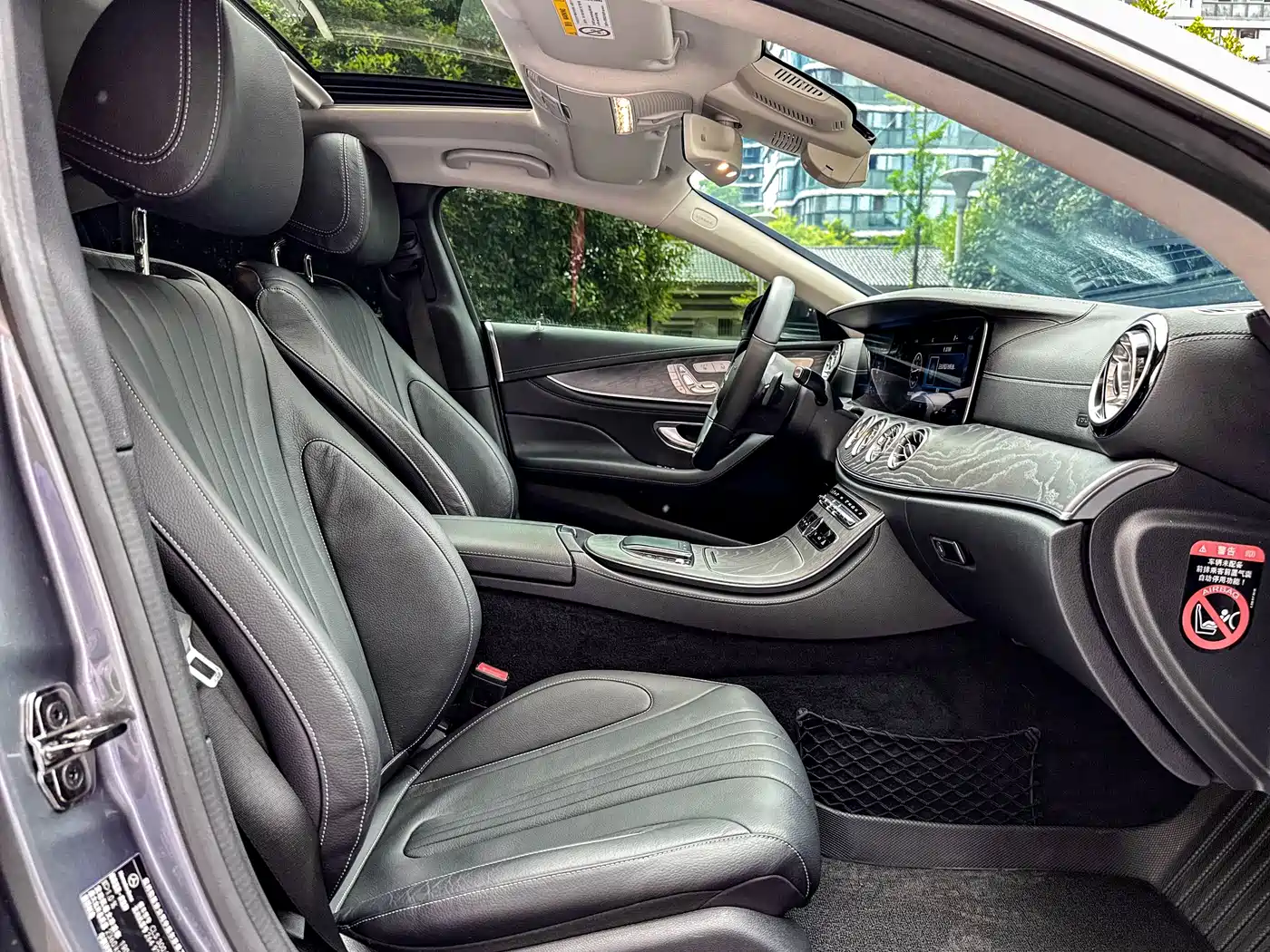 Mercedes-Benz CLS 2018 CLS 300 Luxury фото 15