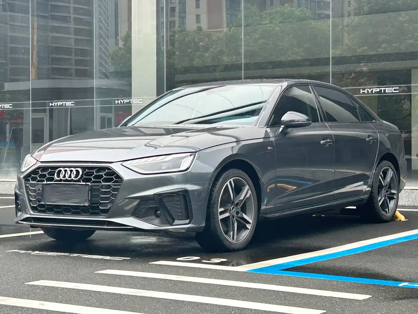 Audi A4L 2022 40 TFSI Luxury Dynamic
