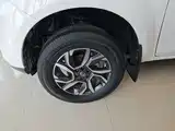Фото 23 - Dongfeng Rich 7