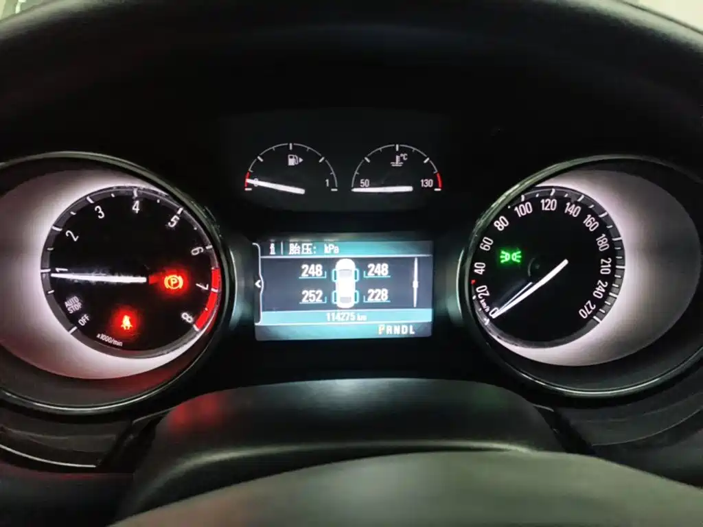 Buick Verano 2015 2015 Sedan 20T Dual-clutch Leading