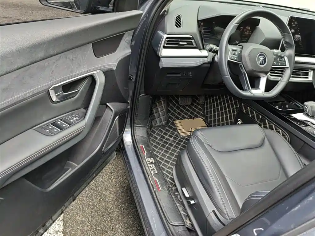 BYD Song Pro New Energy 2019 DM 1.5T 4WD Performance Luxury фото 16