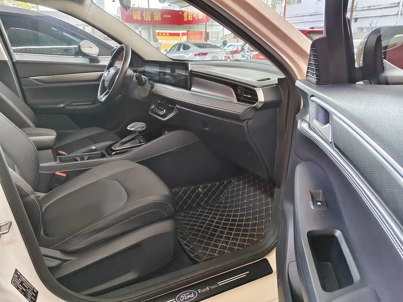 Ford Escort 2022 2021 1.5L Automatic Diamond Edition