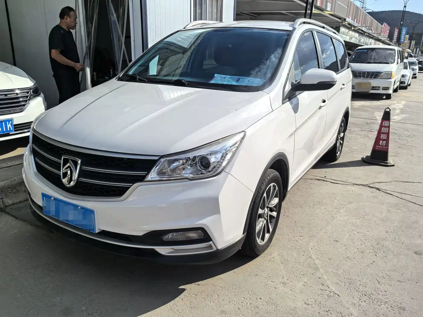 Baojun 730 2019 2019 1.5T CVT Fashion 7-Seater China V