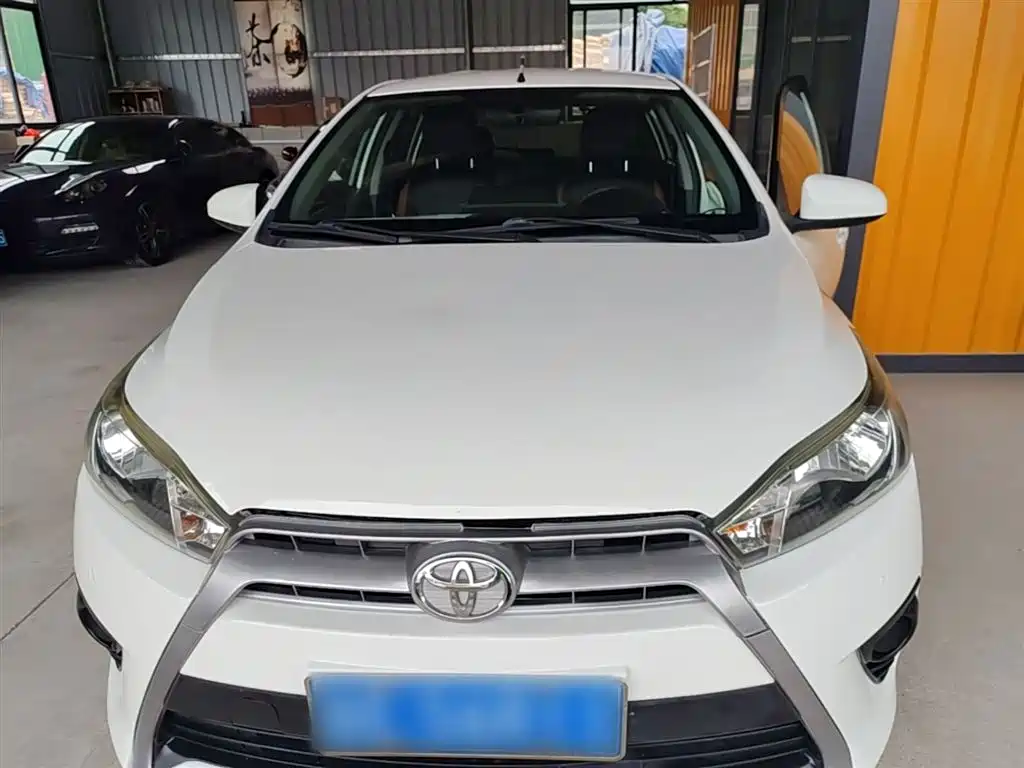 Toyota YARiS L Zhi Xuan 2015 1.5E Auto Charming Edition фото 3
