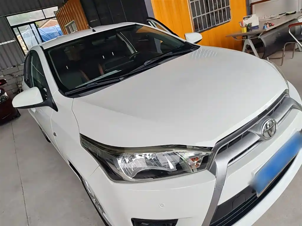 Toyota YARiS L Zhi Xuan 2015 1.5E Auto Charming Edition фото 4