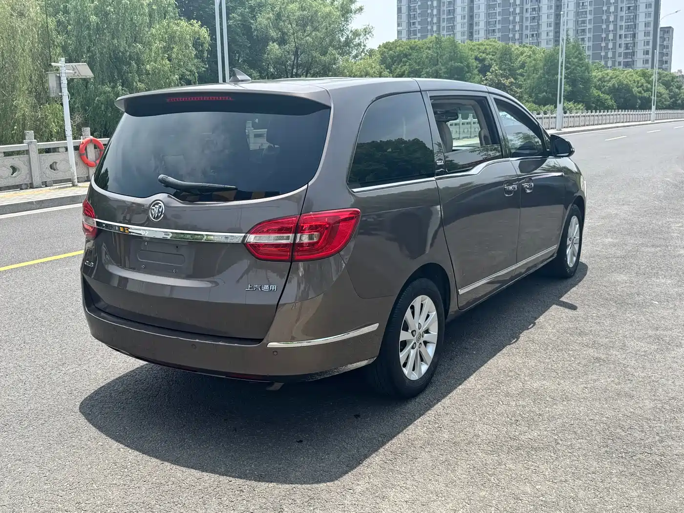Buick GL8 2014 2.4L LT Luxury Business Executive фото 17