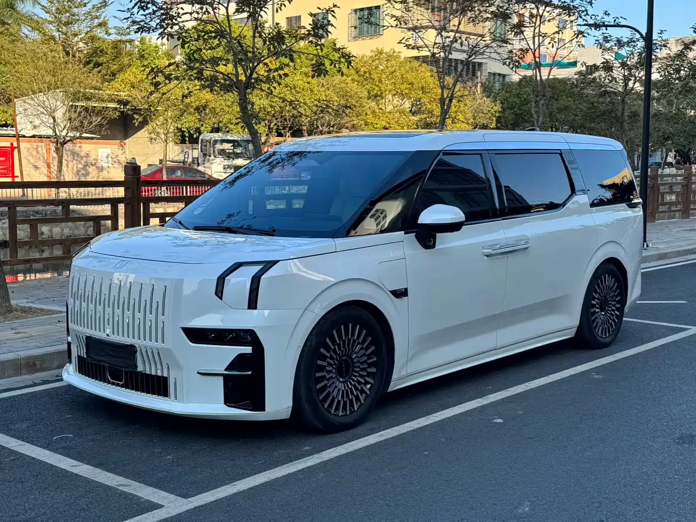 ZEEKR EXTREME KRYPTON 009