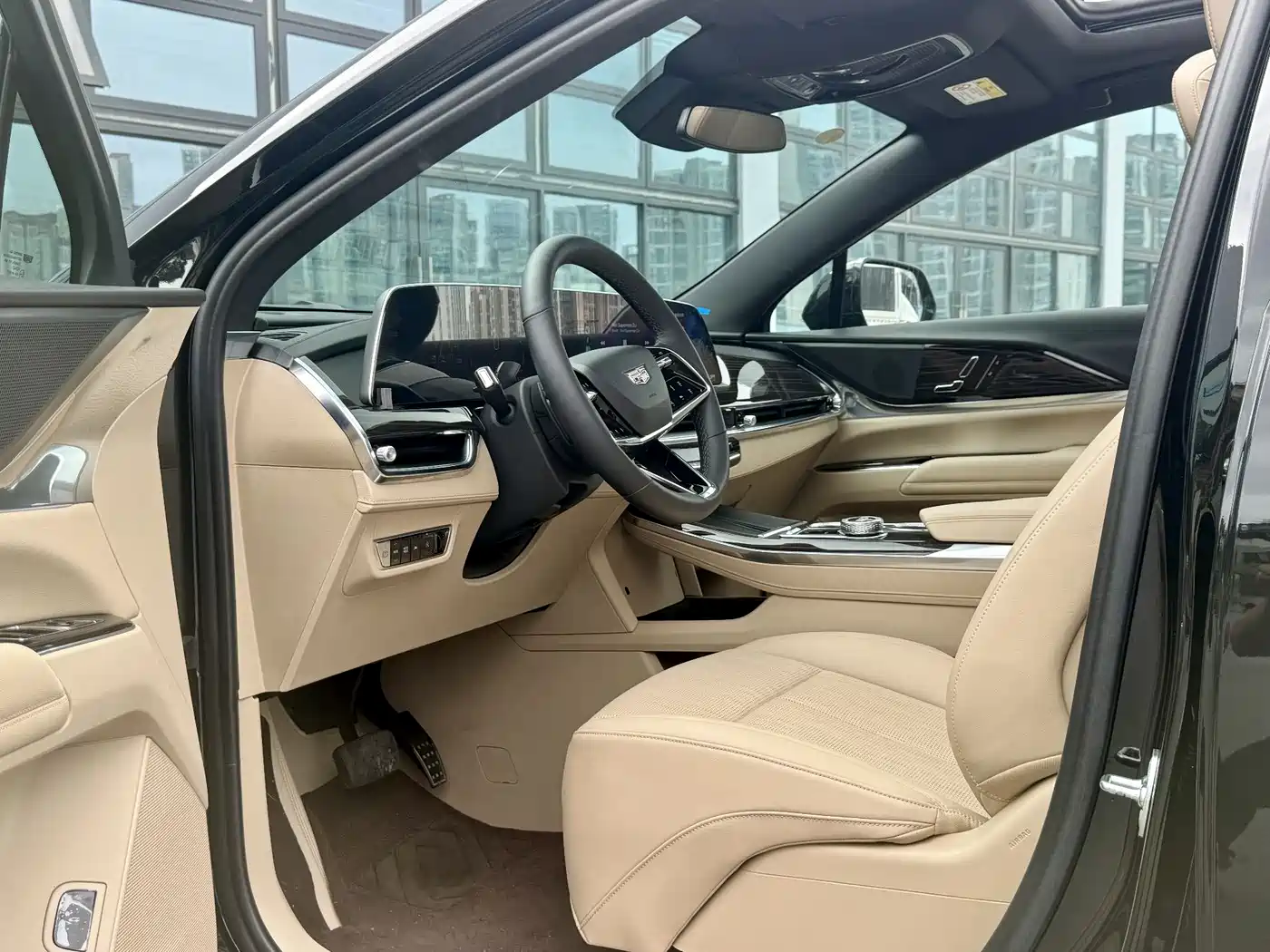 Cadillac XT5 2025 2.0T Luxury фото 5