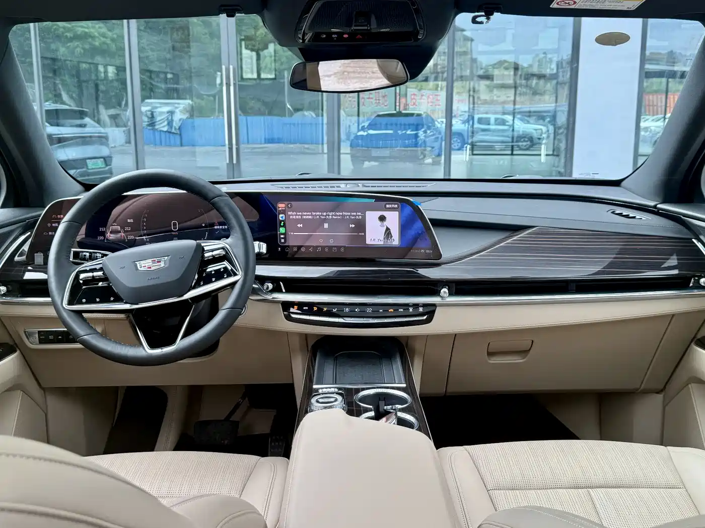 Cadillac XT5 2025 2.0T Luxury фото 6