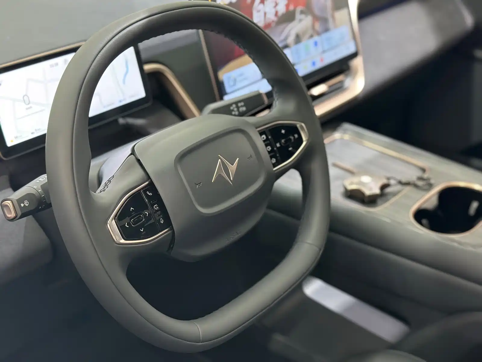 Фото 8 - Dongfeng Yipai eπ008