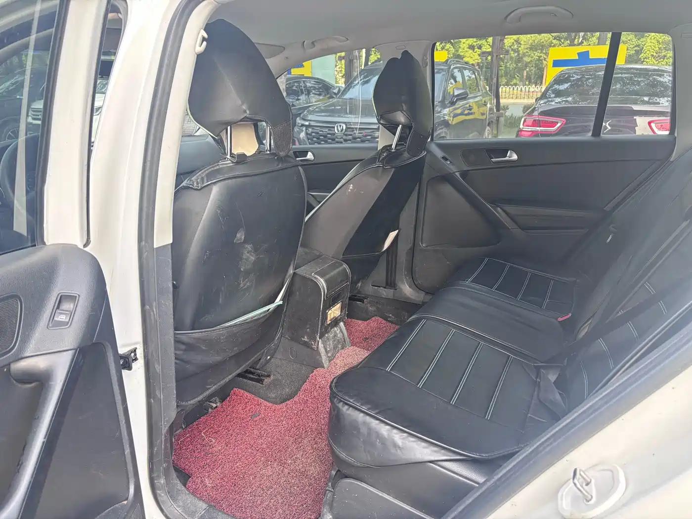 Volkswagen Tiguan 2015 1.8TSI Automatic 2WD Trendline фото 5