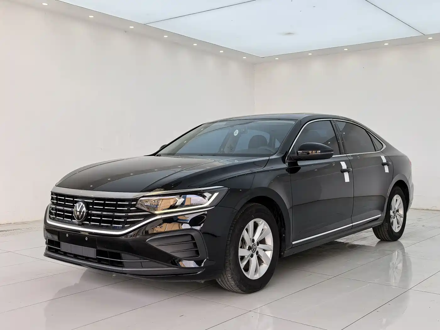 Volkswagen Passat 2023 280TSI Business Edition