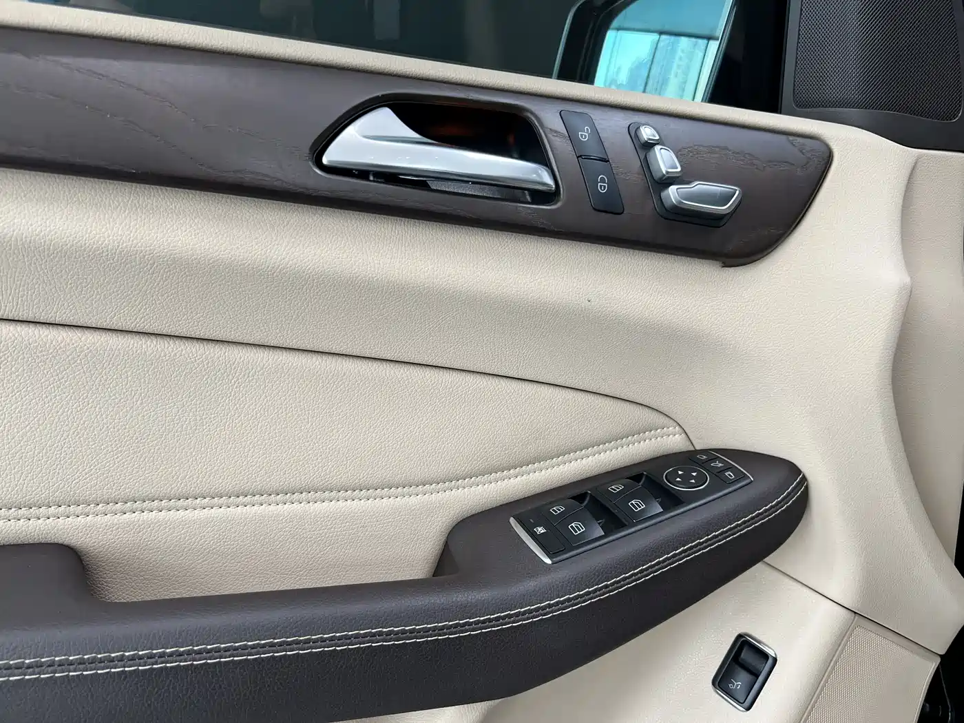 Mercedes-Benz GLE 2017 GLE 320 4MATIC Dynamic фото 24