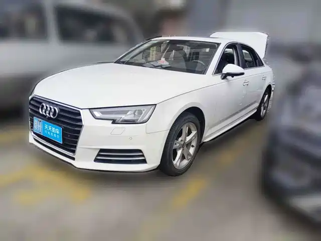 Audi A4L 2017 40 TFSI Fashion Edition — фото 1