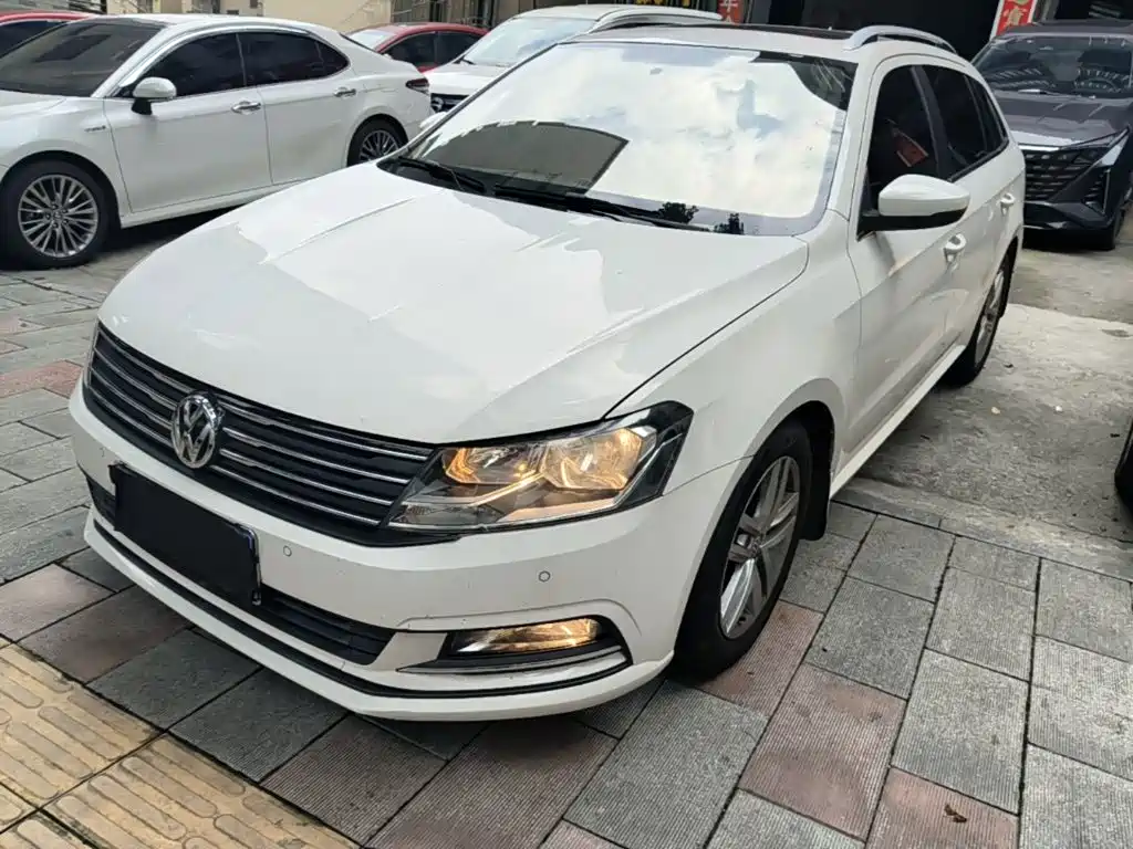 Volkswagen Lavida Tour 2018 2017 230TSI DSG Comfort Edition