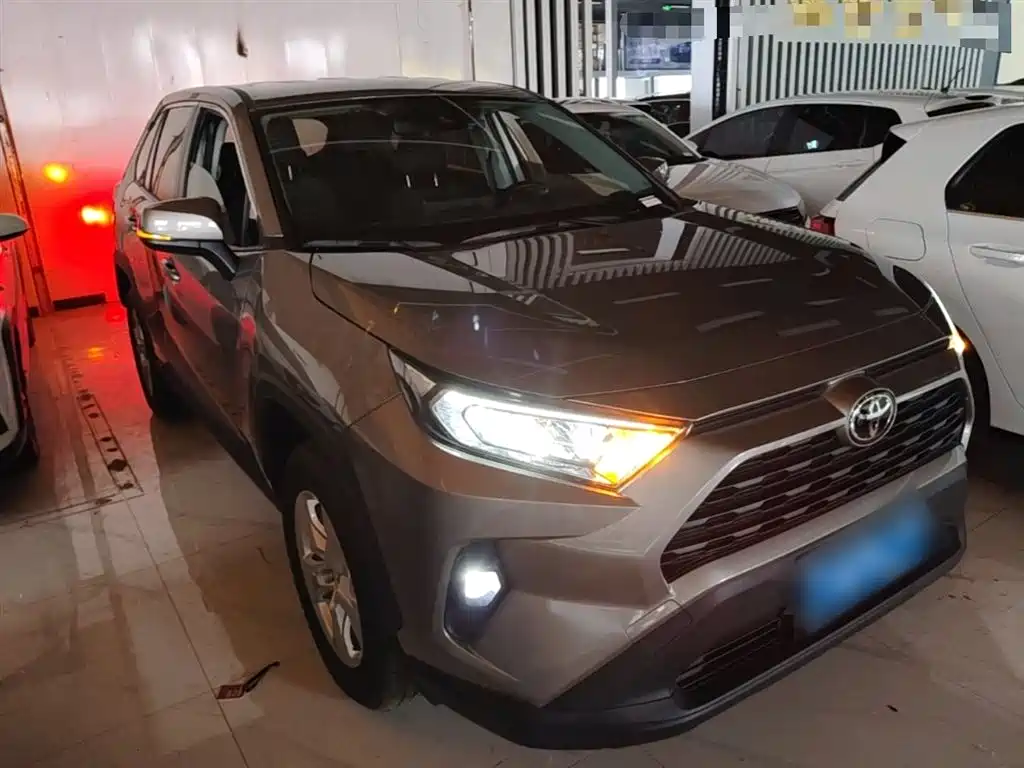 Toyota RAV4 Rongfang 2024 2.0L CVT FWD Urban Edition фото 4