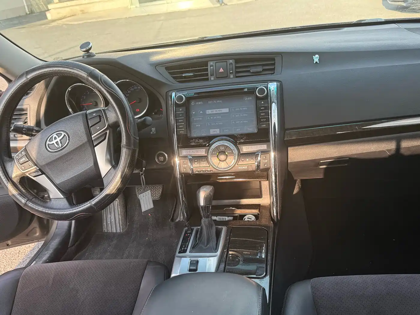 Toyota Reiz 2013 2.5V Premium Edition фото 13