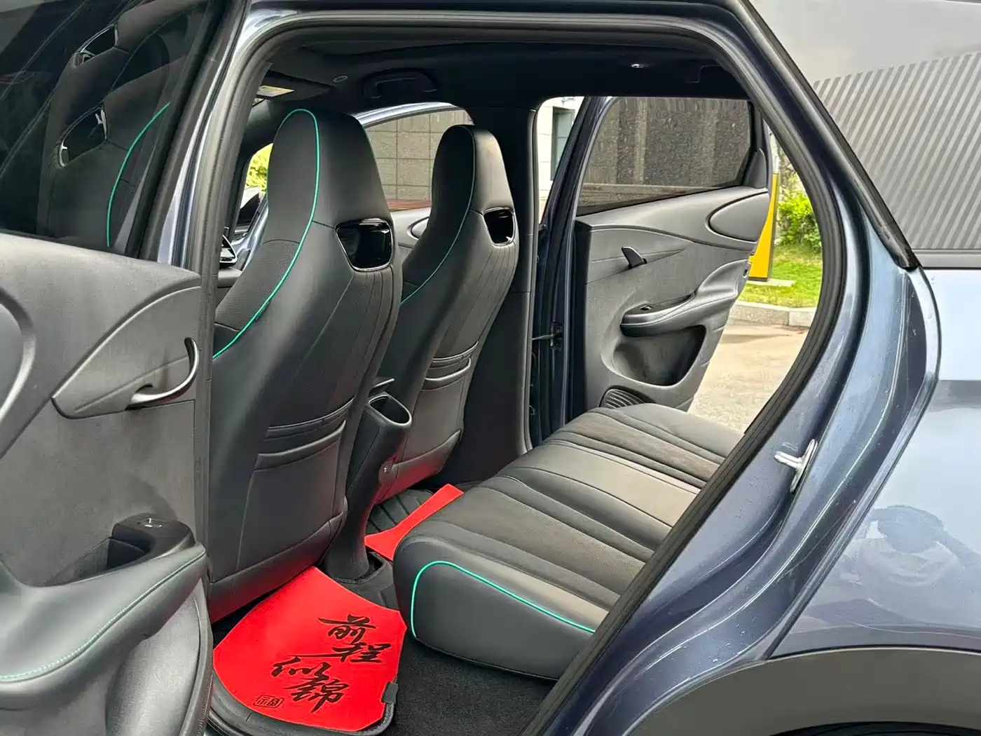 BYD Dolphin 2024 Glory Edition 420km Fashion Edition фото 6