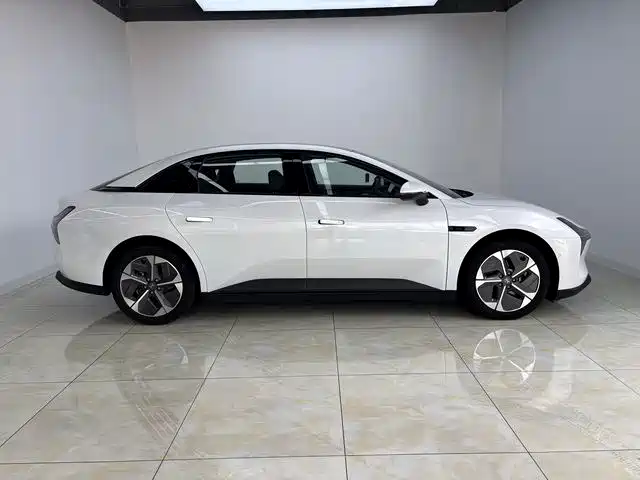 XPeng MONA M03 2024 515 Long Range фото 11