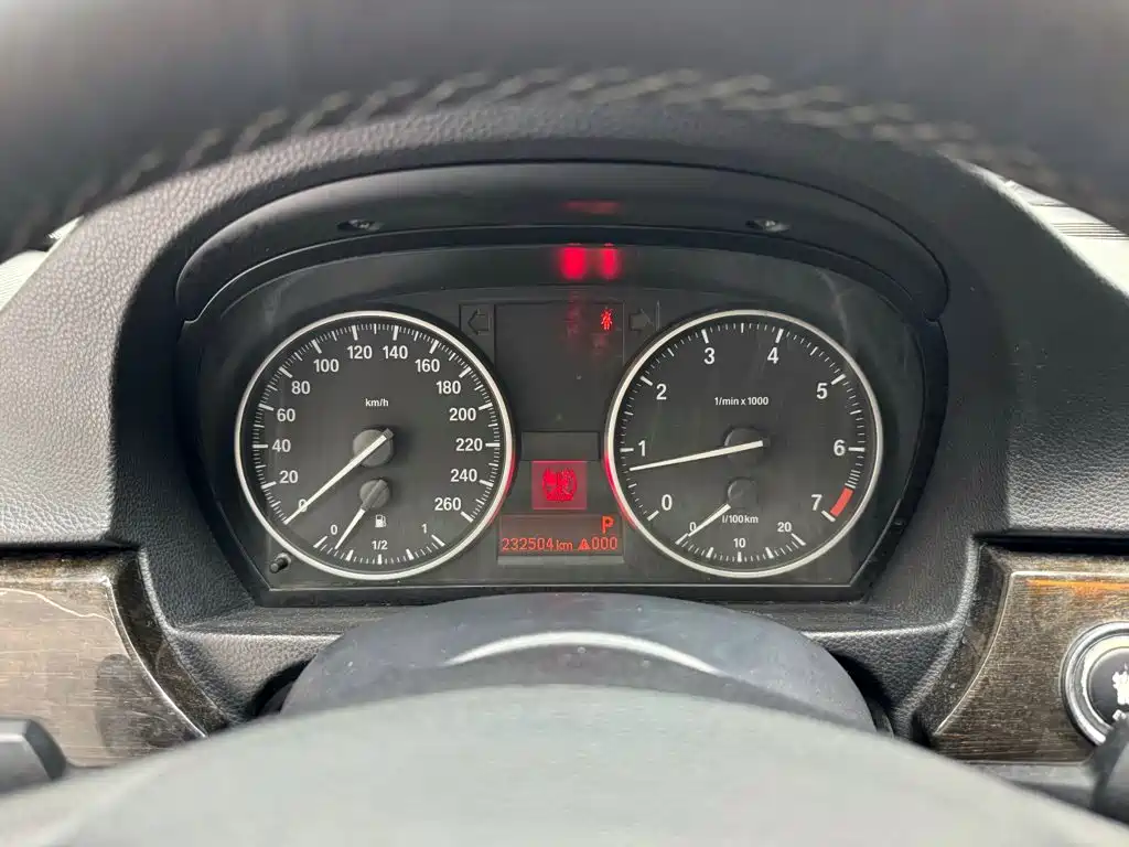 BMW 3 Series (Import) 2013 2011 320i Coupe
