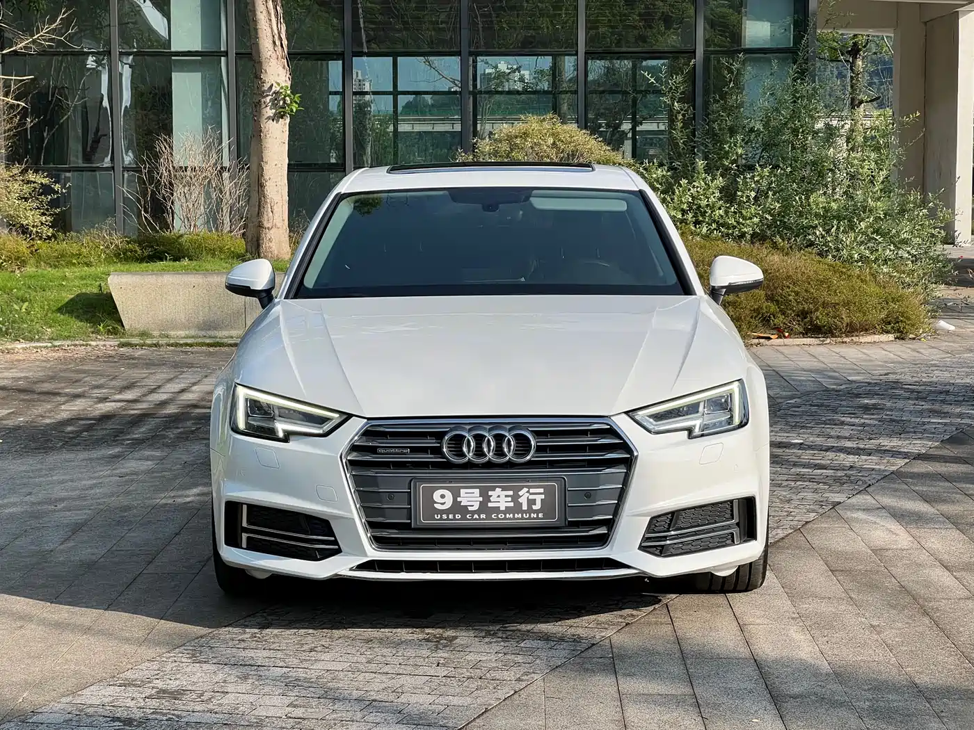 Audi A4L 2018 30th Anniversary 40 TFSI Fashion