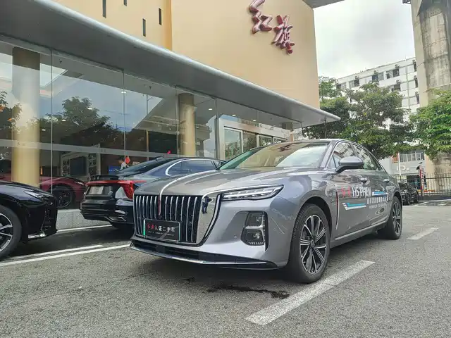 Hongqi H5 PHEV 2025 170 Super Hybrid Edition — фото 1