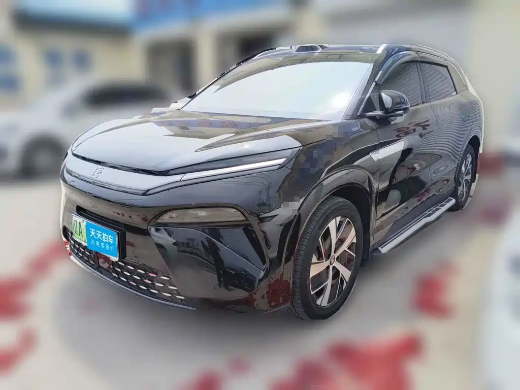 BYD Tang L