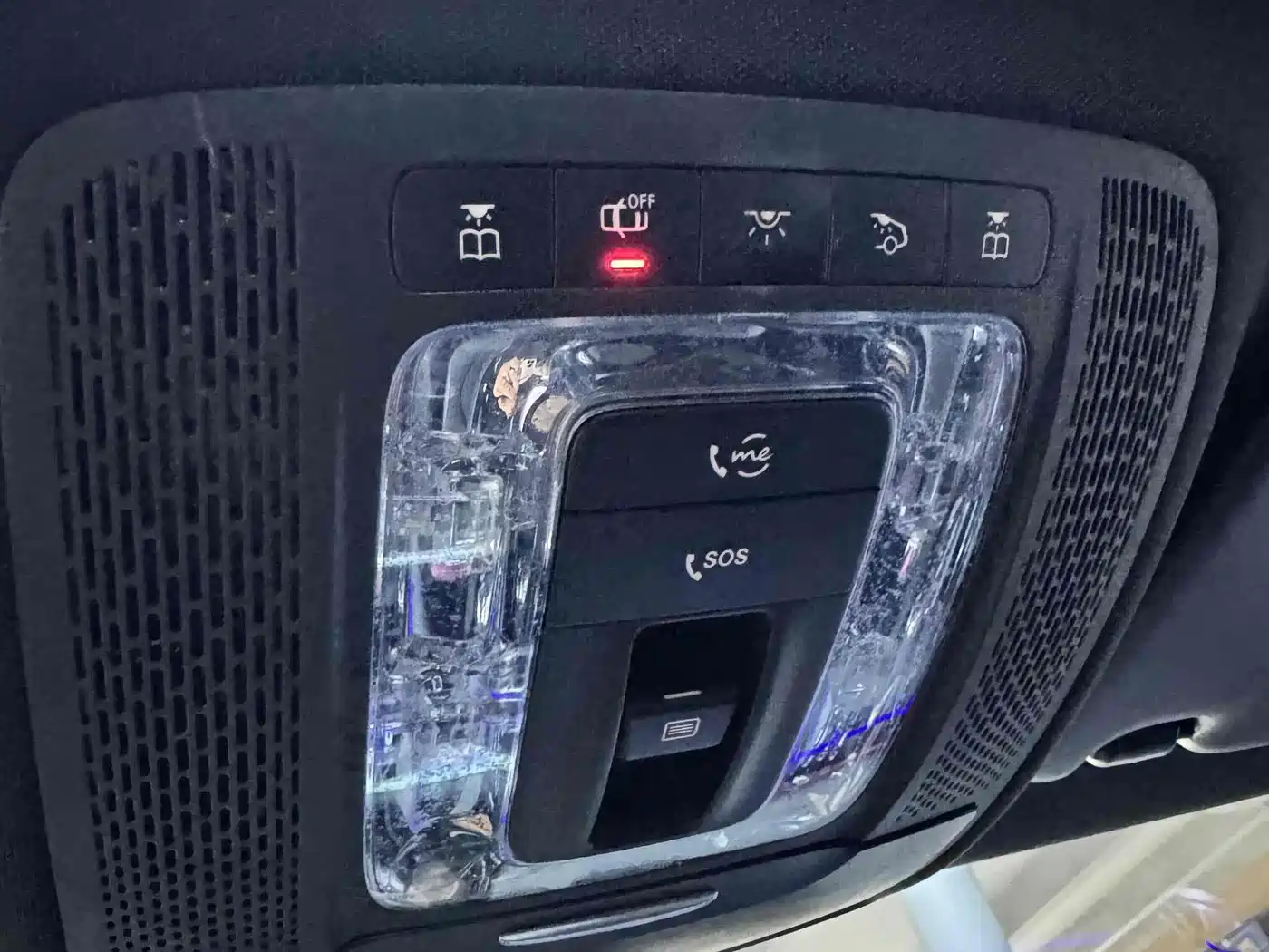 Mercedes-Benz CLA (Import) 2020 CLA 200 фото 6