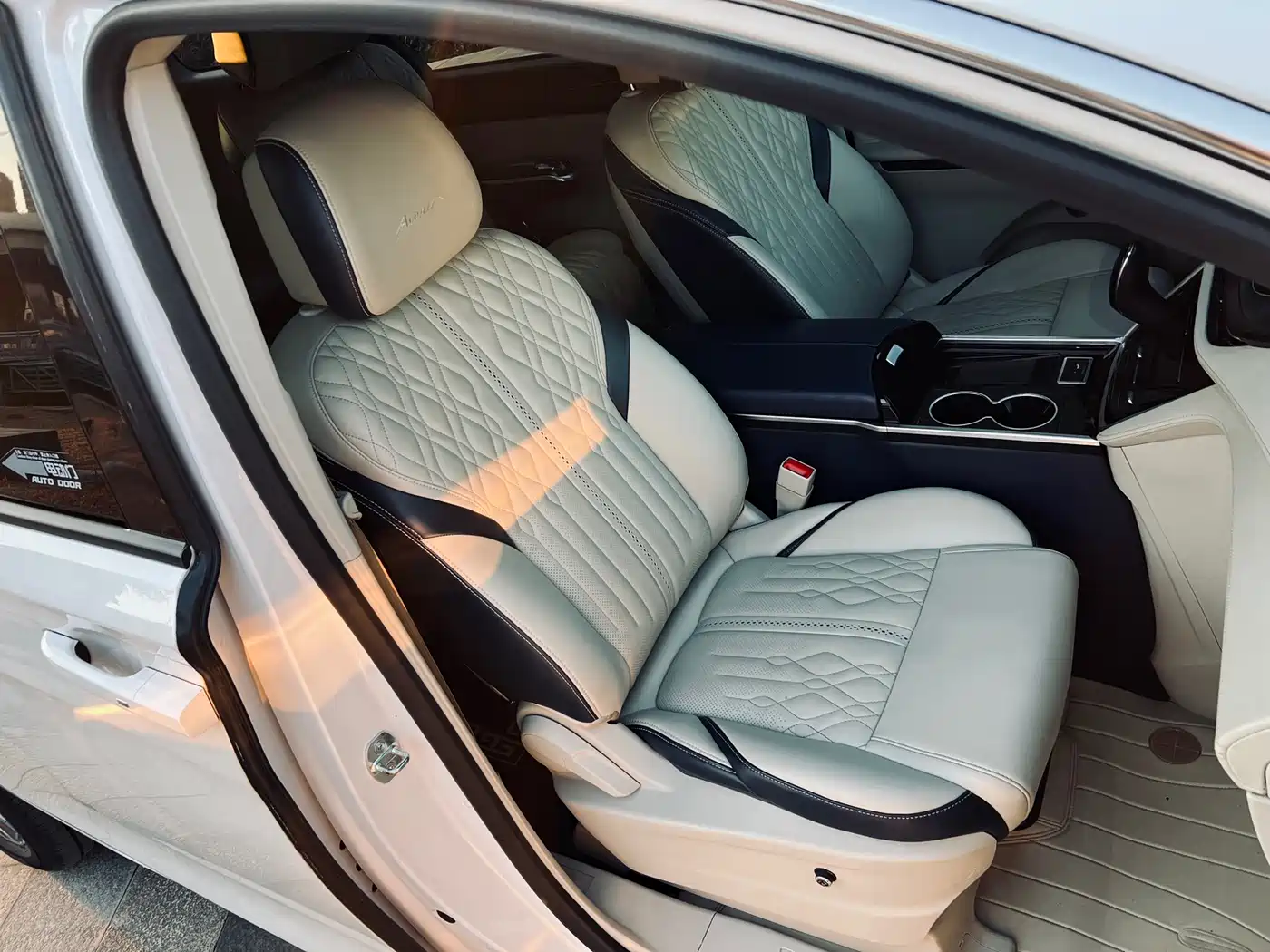 Buick GL8 2021 ES Landlord 653T Comfort фото 7