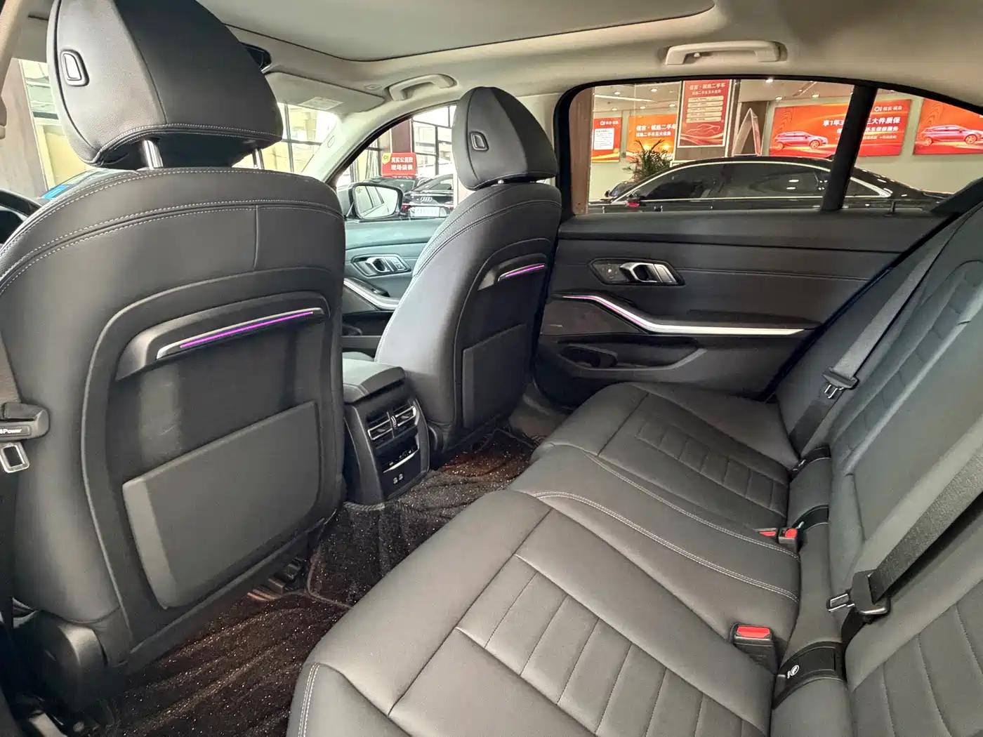 BMW 3 Series 2020 325Li M Sport Black Night Package фото 12