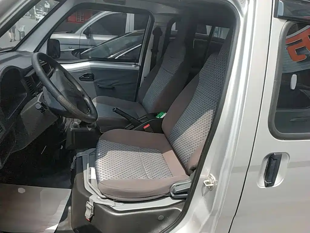 Wuling Motors Wuling Zhiguang 2024 2023 1.5L Utility 5/7-seater