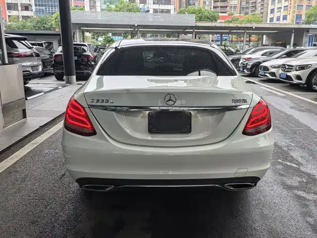 Mercedes-Benz C-Class 2015 C 200 L — фото 3