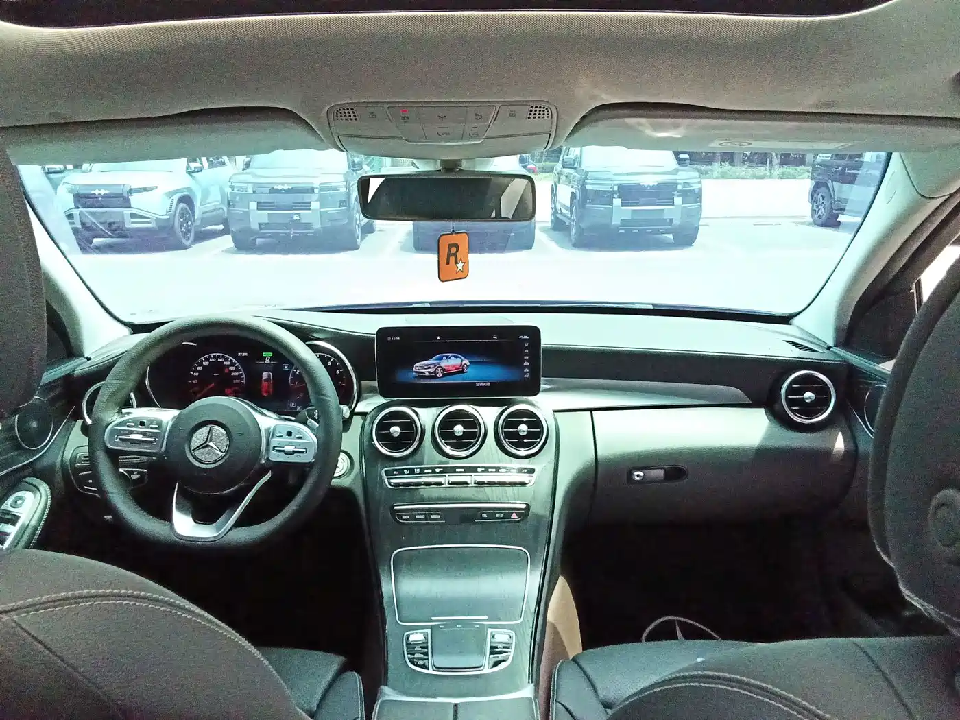 Фото 13 - Mercedes-Benz C-Class