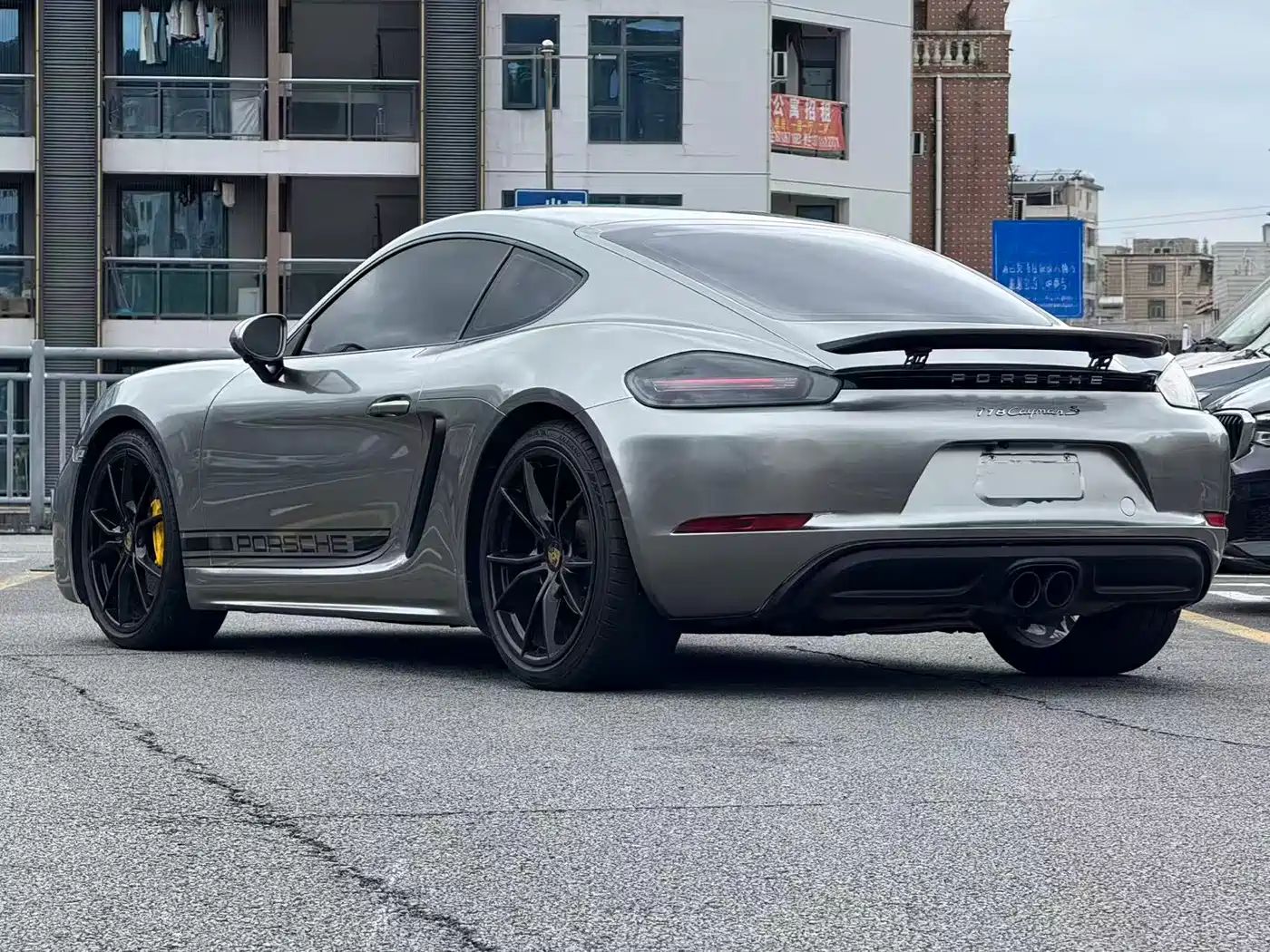 Porsche 718 2018 Cayman 2.0T фото 9