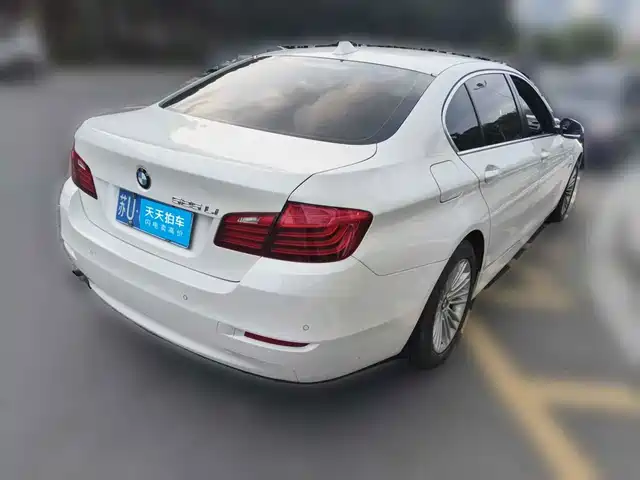 BMW 5 Series 2014 525Li Leading — фото 2