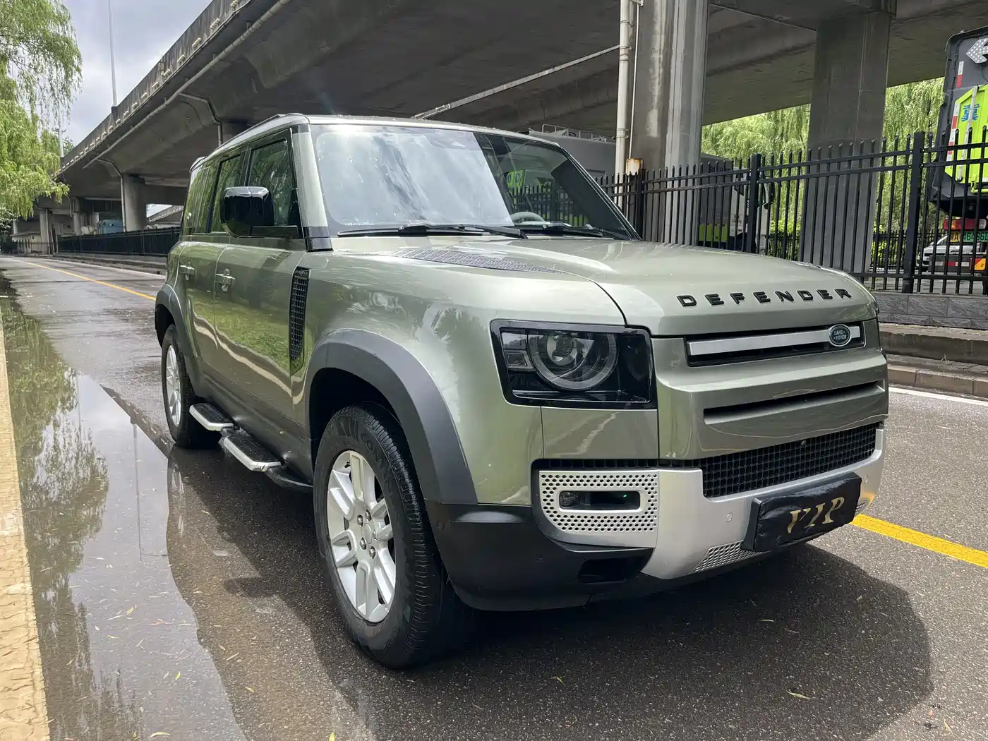 Land Rover Defender 2020 Model 110 P400 SE фото 3