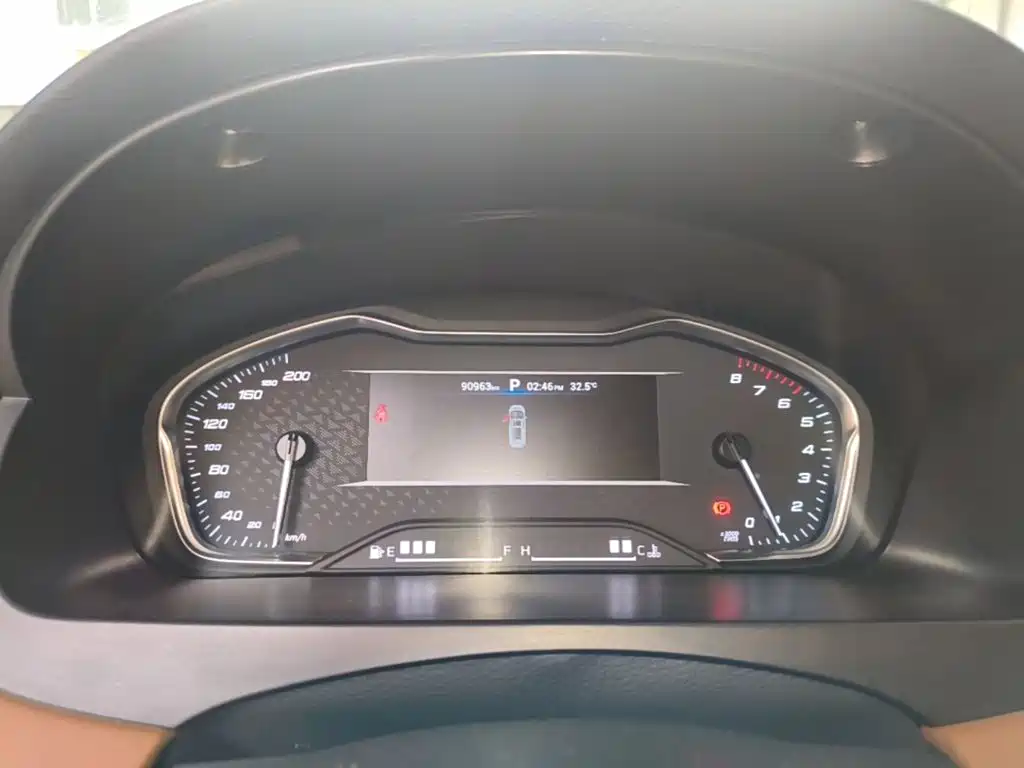صورة 12 - Maxus G20