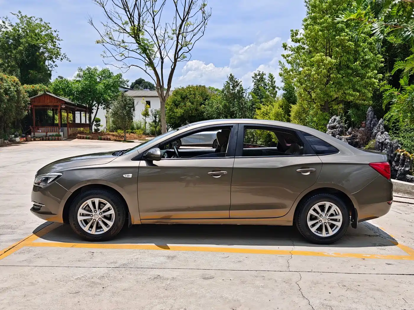 Photo 10 - Buick Excelle