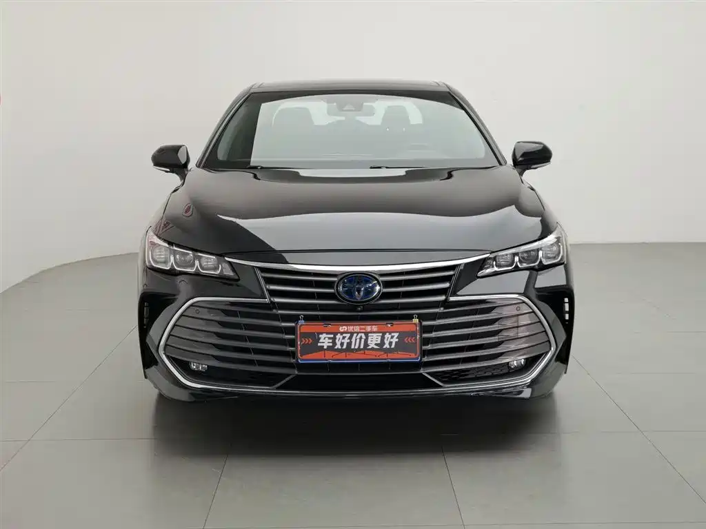 Toyota Avalon 2019 Hybrid 2.5L XLE Premium Edition China VI фото 3