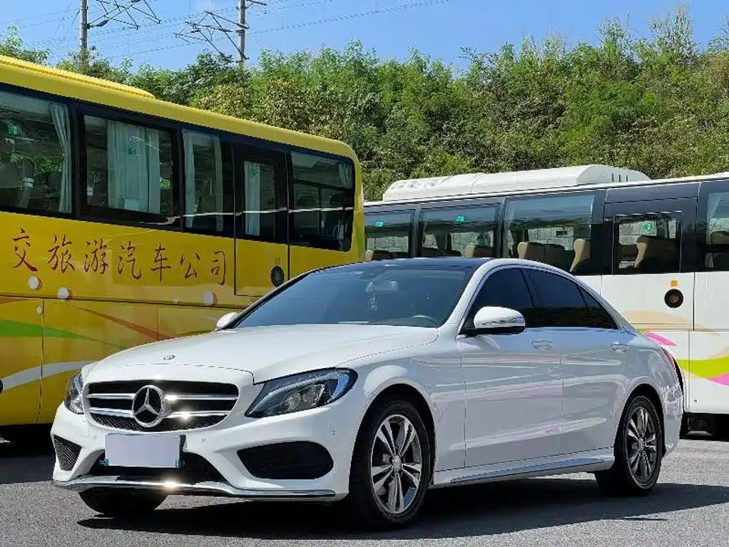Фото 1 - Mercedes-Benz C-Class