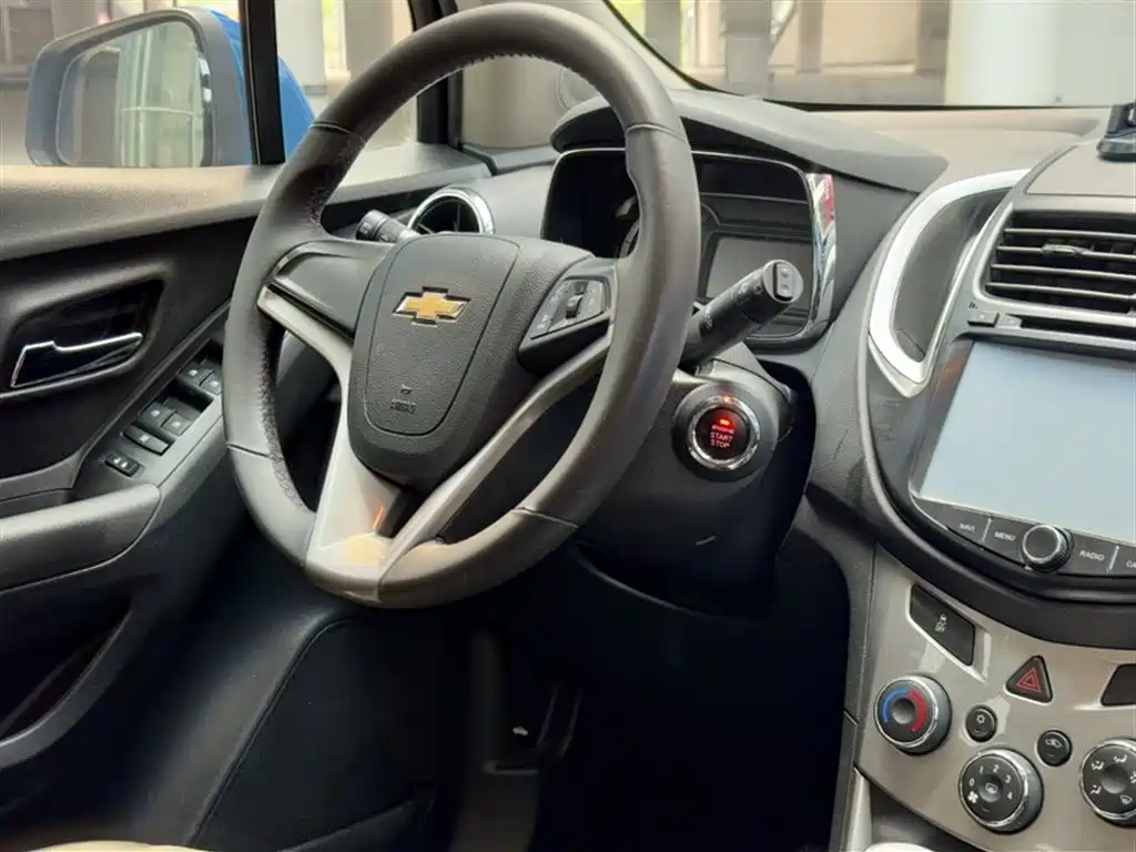 Chevrolet Trax 2014 1.4T Automatic 2WD Luxury фото 12