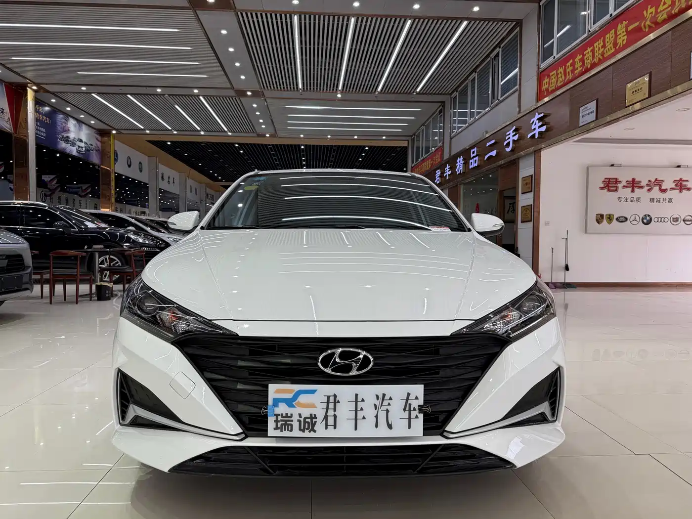 Hyundai Verna 2020 1.4L CVT GLS Cool Edition фото 2