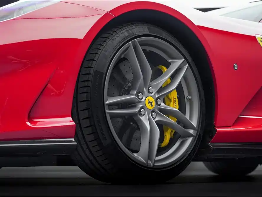 Ferrari 812 2021 2020 6.5L GTS